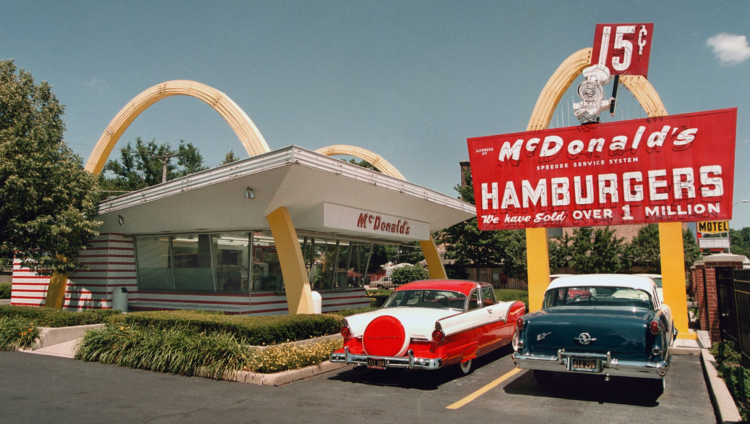 Mcdonald s restaurant