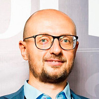 Роман Масленников