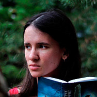 Элина Стоянова