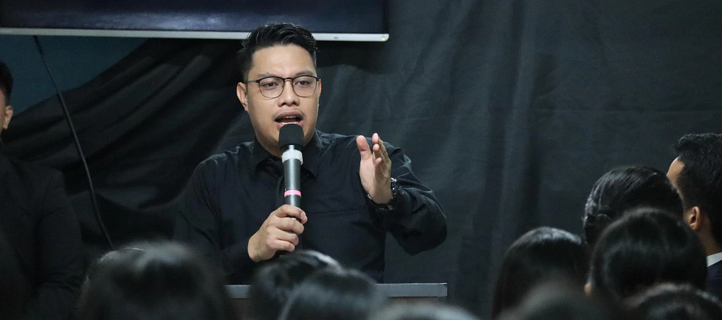 Как люди научились говорить? У учёных есть несколько версий