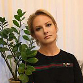 Смолякова Елена