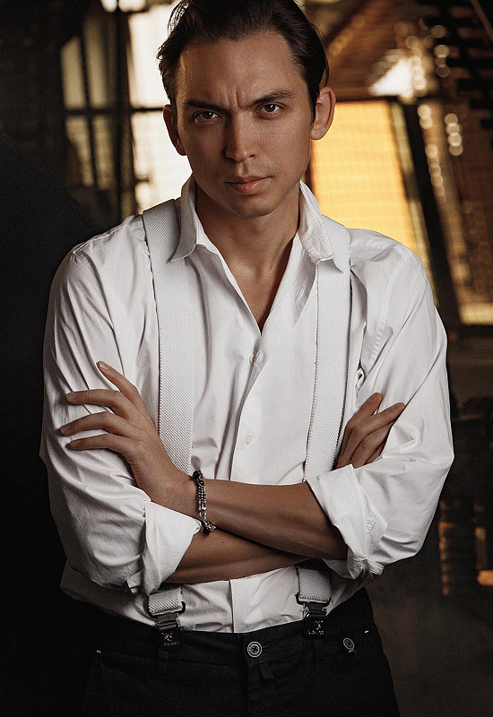 Петр Офицеров