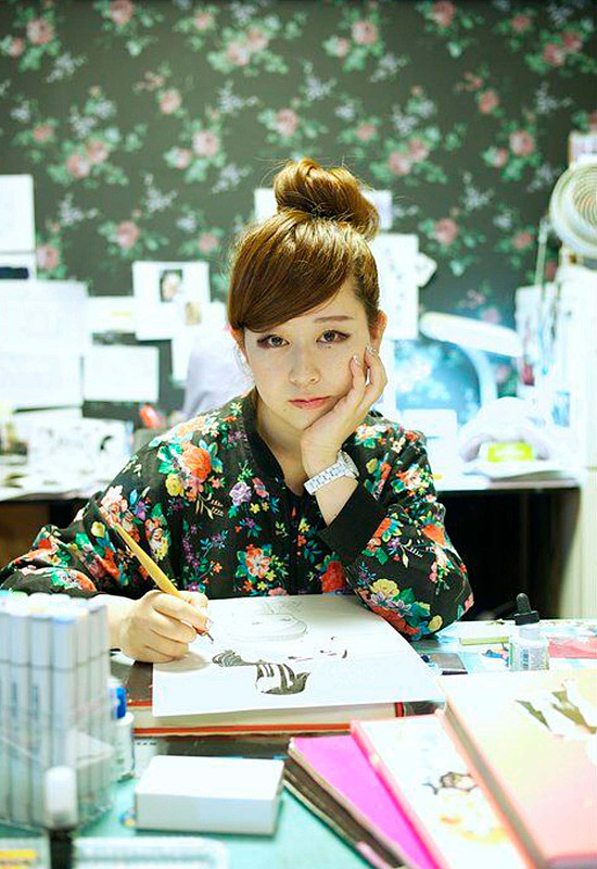 Акико Хигасимура