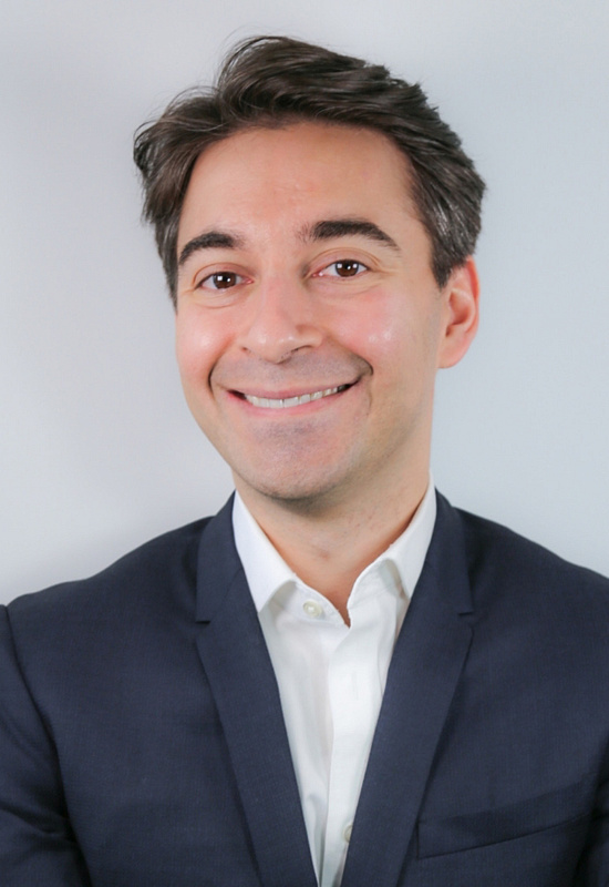 Алекс Моазед