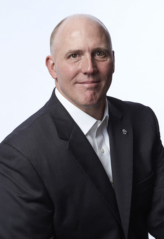 Эрик В. Регнер