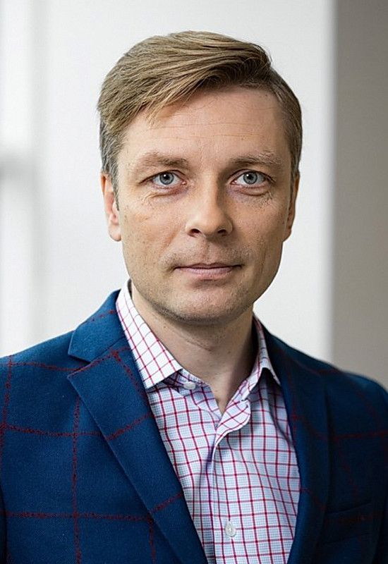 Дмитрий Захаров