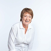 Зверева Нина