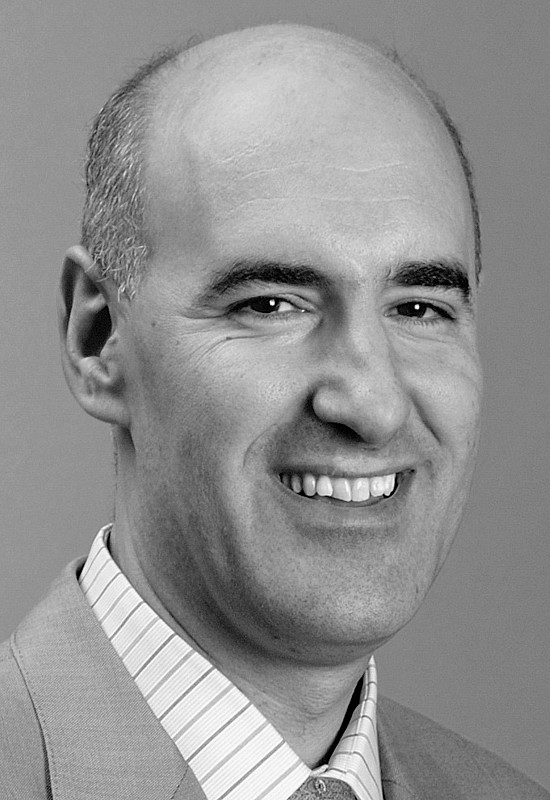 Мауро  Гильен