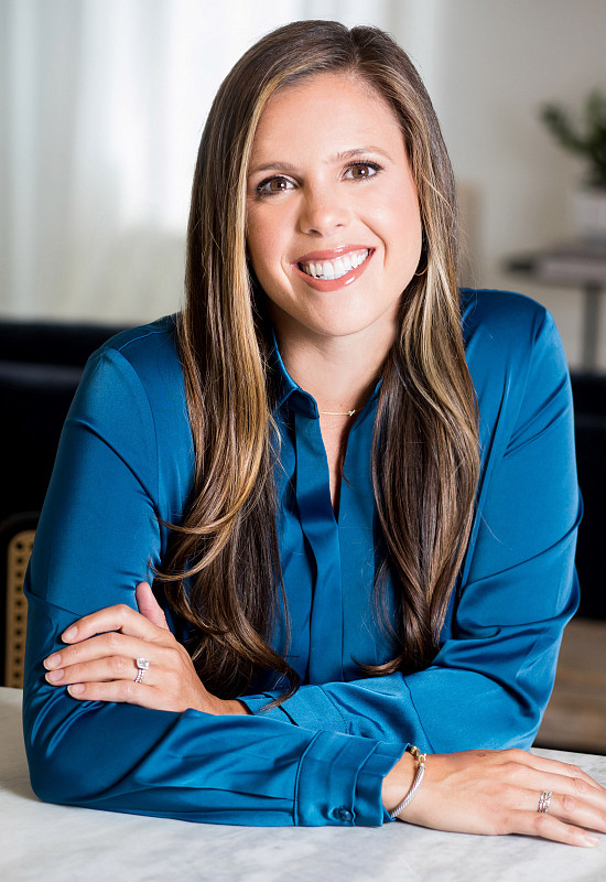 Лора Мэй Мартин