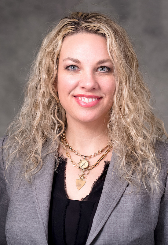 Тина Брайсон