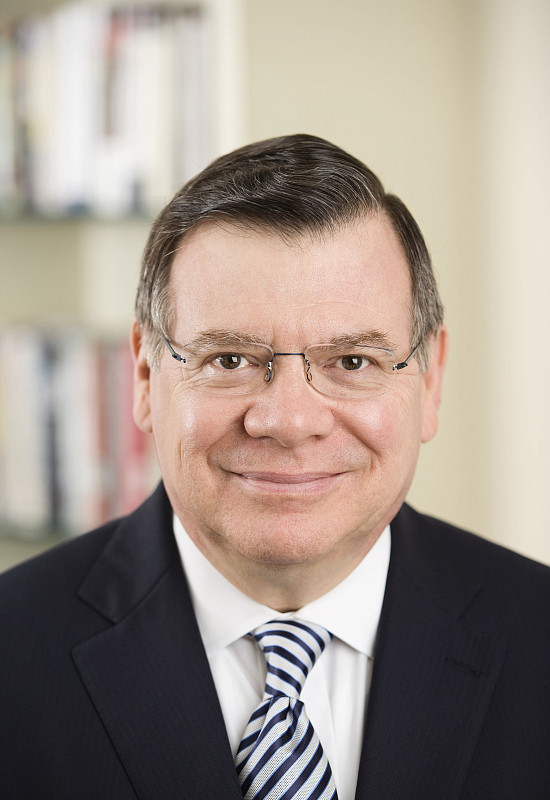 Бернард Феррари