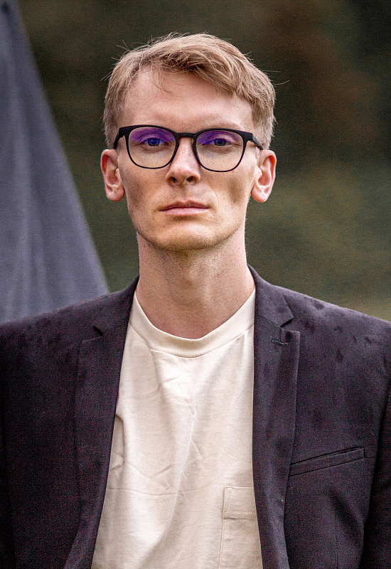 Рома Декабрев