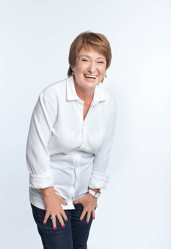 Нина Зверева