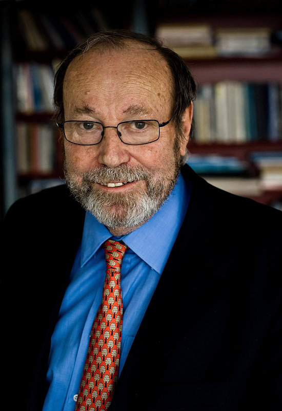 Бернар А. Лиетар