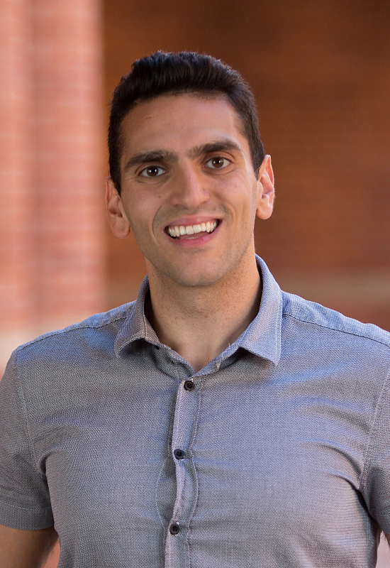 Майки Ахдут