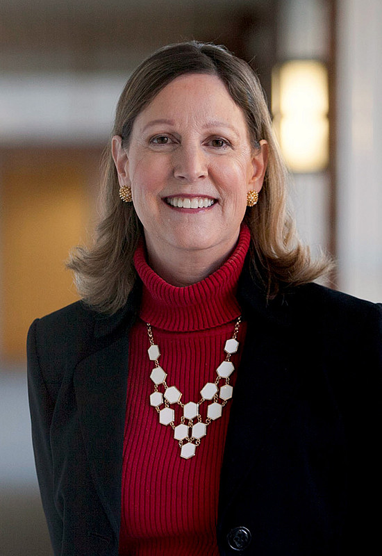 Барбара Перри