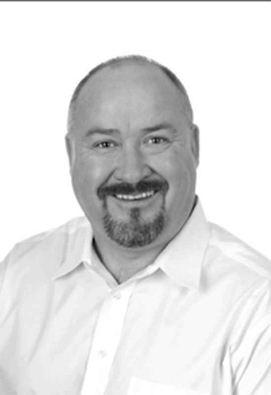 Деннис Сьюза