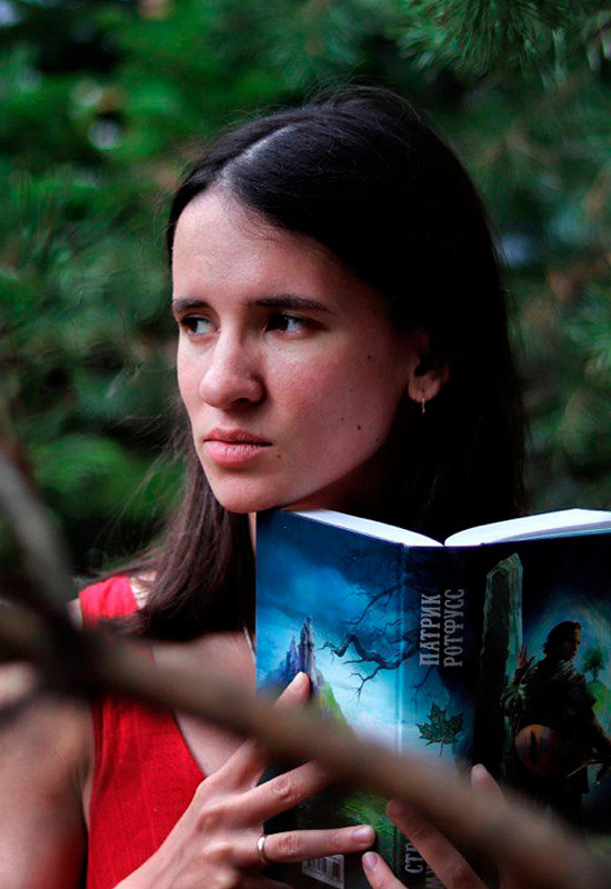 Элина Стоянова