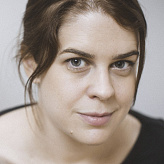 Льюис Хелен