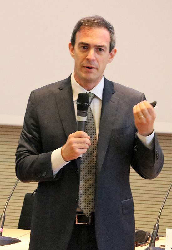 Ави Голдварб