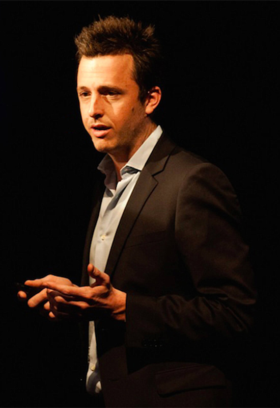 Грег Бернарда