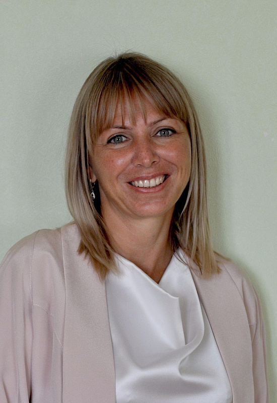 Карина Олейник